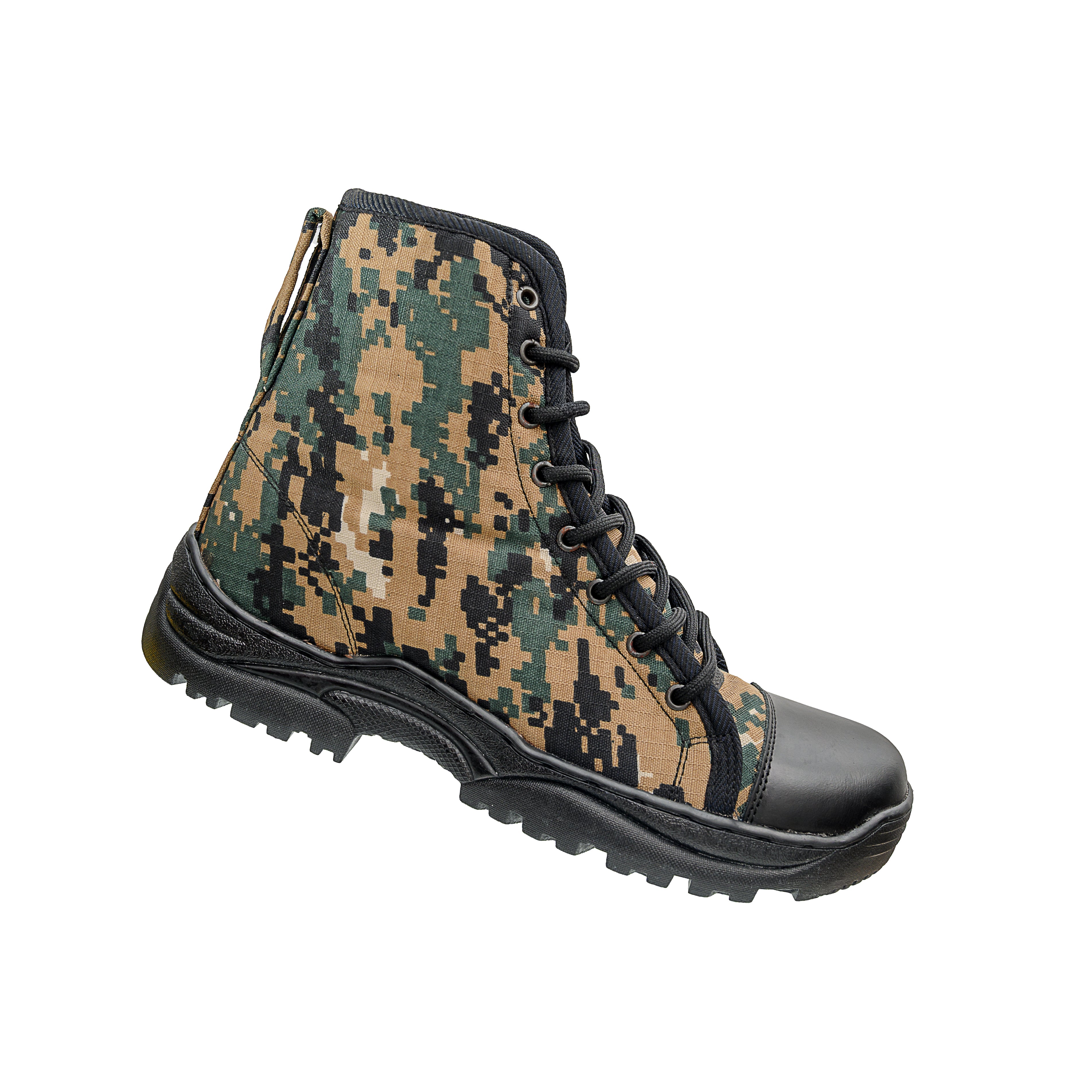 Combi Saras Jungle Shoes